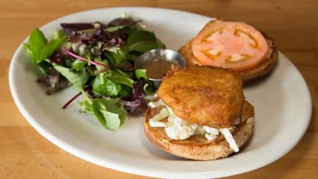 Crispy Chicken Burger.